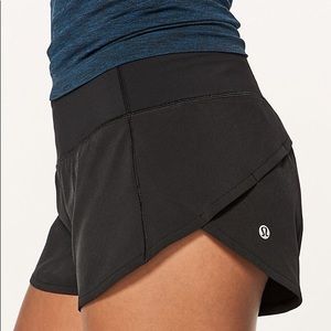 LULULEMON Black Speed Up Shorts 🍋